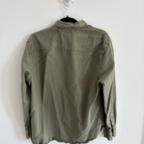 H&M Khaki Men's Casual Button Down Shirt - Picture 2 of 3